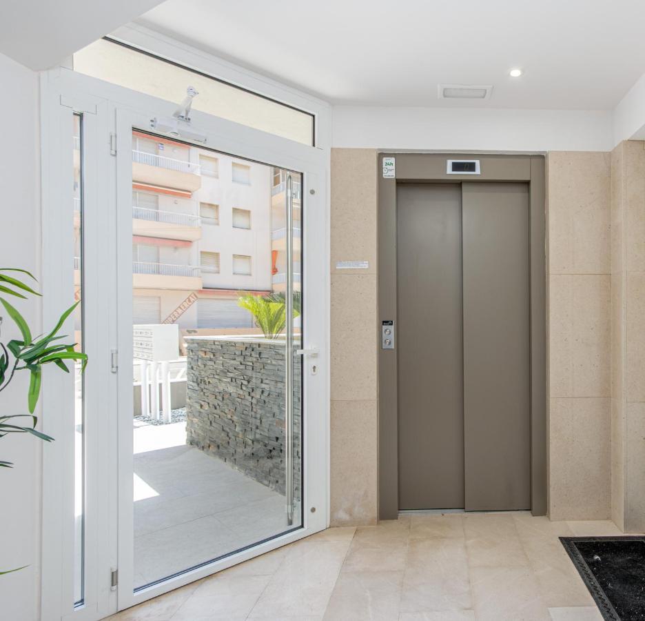M A R I V E N T Suite With Bathroom And Terrace 50 M2 Roses Eksteriør bilde
